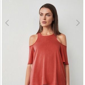 New w tag BCBG Maxazria cold shoulder Kelsey top